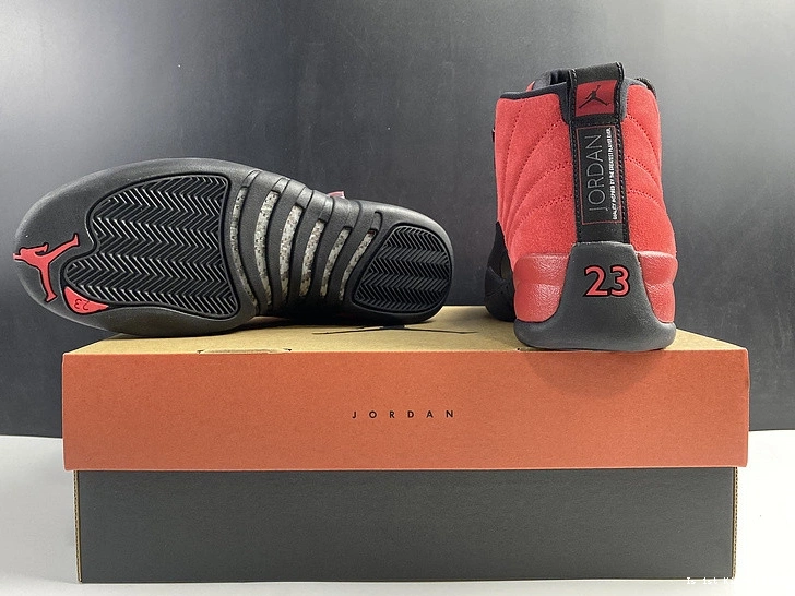 “Reverse Air Game CT8013-602 12 Jordan Flu  1024